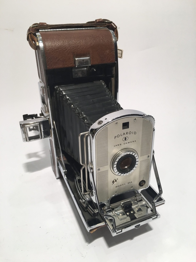 POLAROID LAND CAMERA MODEL 95A