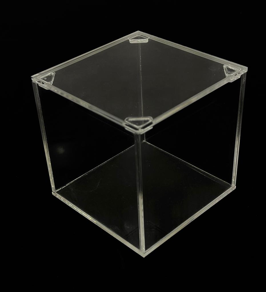 Acrylic dispenser box with lid, 9 cubic centimeters